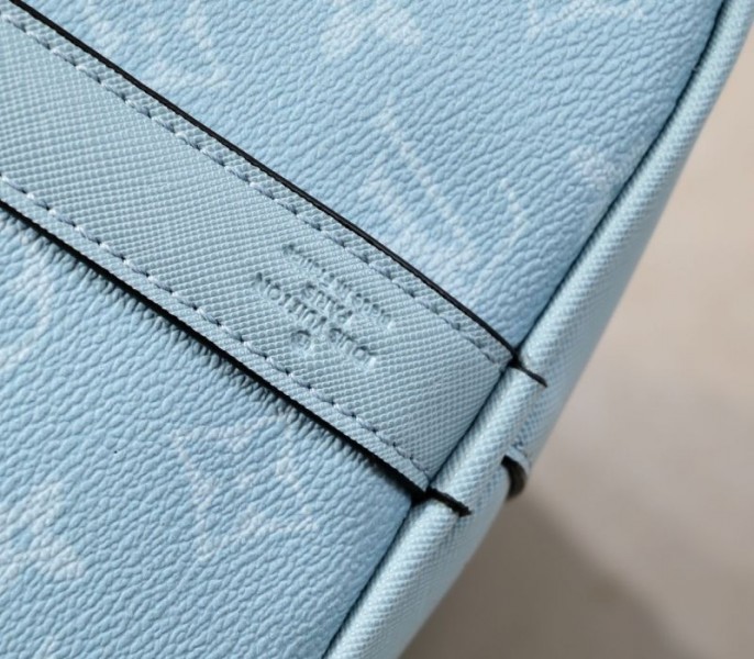 Louis Vuitton Taiga Leather Keepall Bandouliere 50 Travel Bag In Miami Green