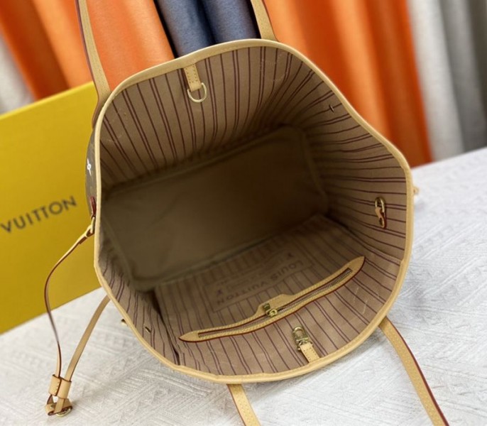 Louis Vuitton Monogram Canvas Neverfull MM Tote With Cat Print