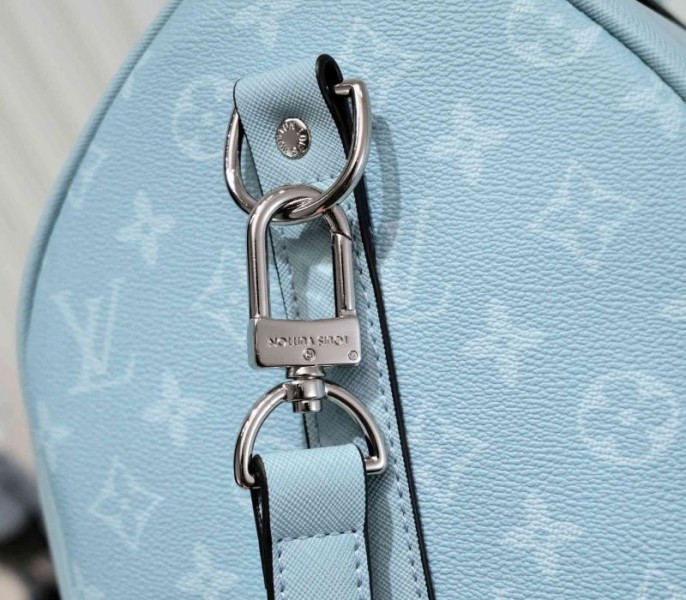 Louis Vuitton Taiga Leather Keepall Bandouliere 50 Travel Bag In Miami Green