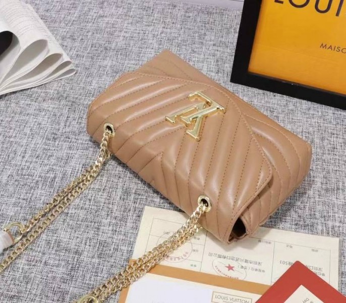 Louis Vuitton New Wave Chain Bag In Beige