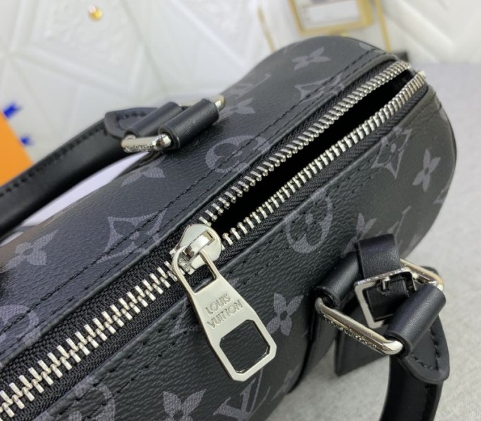 Louis Vuitton Monogram Eclipse Canvas Keepall Bandouliere 25 Travel Bag