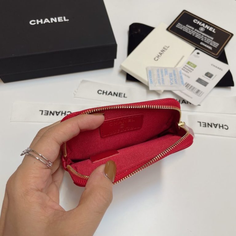 CHANEL 19 Zipper Coin Wallet