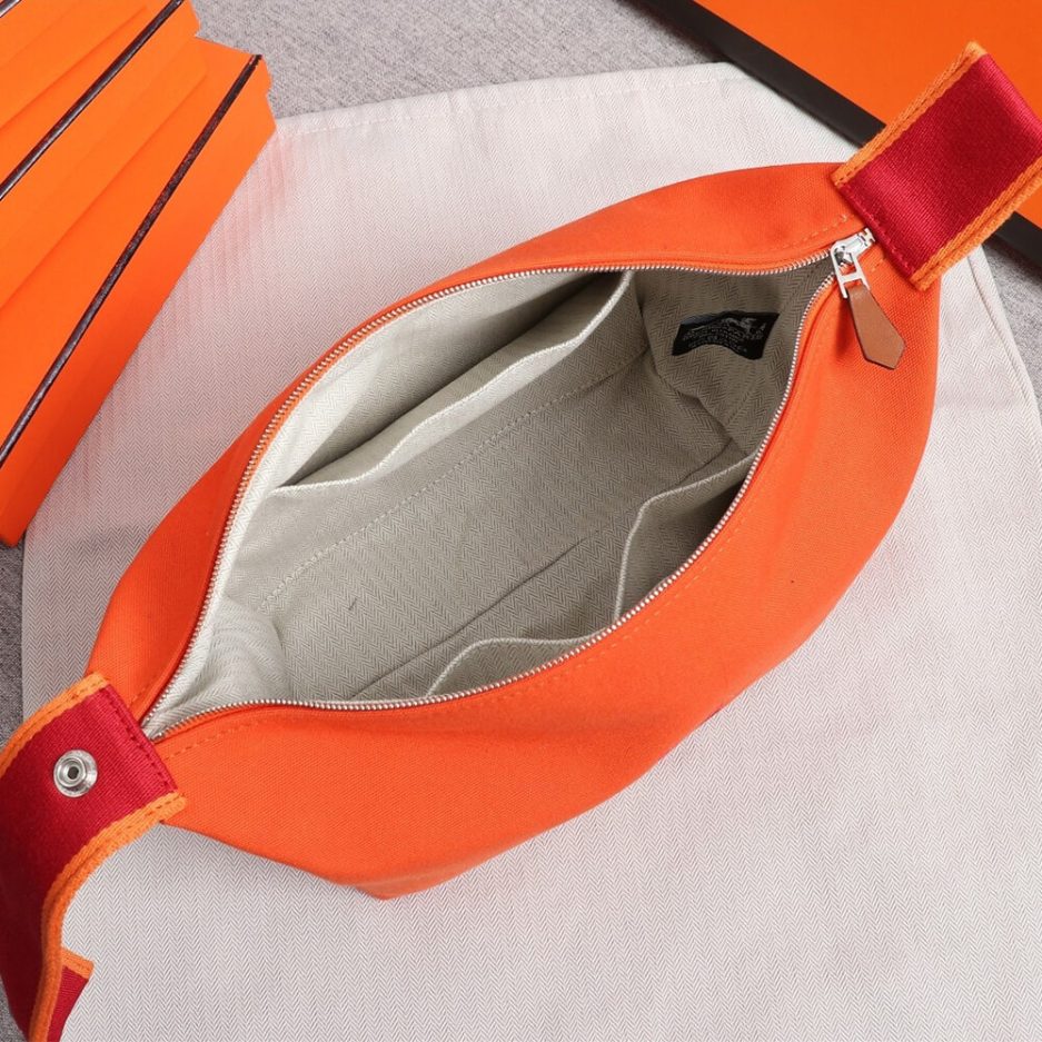 Hermes toiletery bag