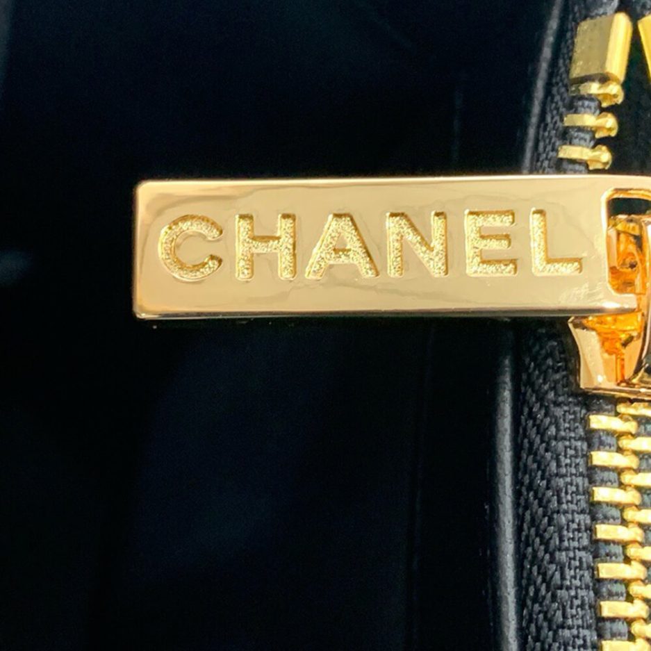 CHANEL Grand Shopping Tote