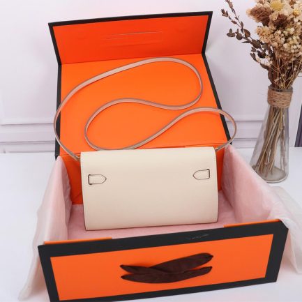 HERMES Kelly Classique To Go wallet