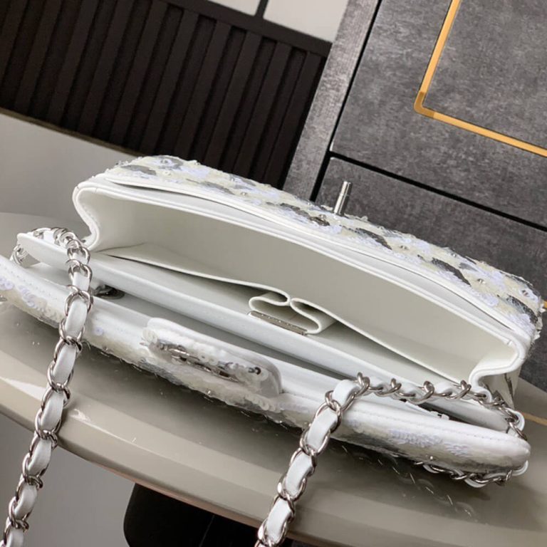 Chanel Classic 11.12 Handbag(high-end grade)