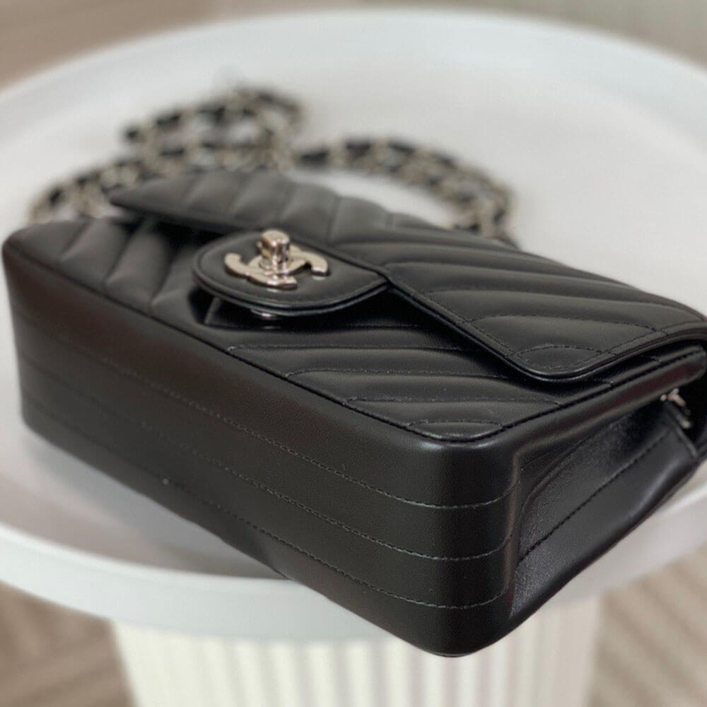 Chanel Classic Chevron mini Flap