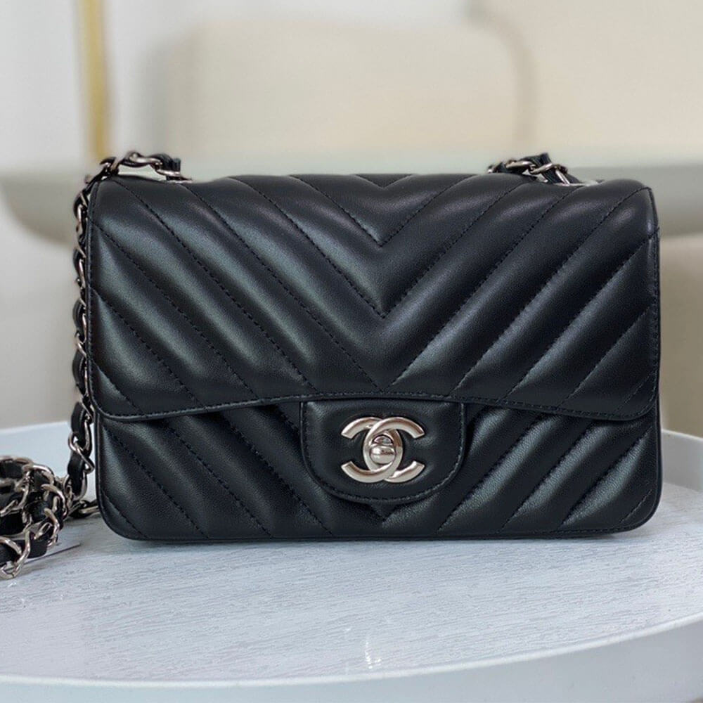 Chanel Classic Chevron mini Flap