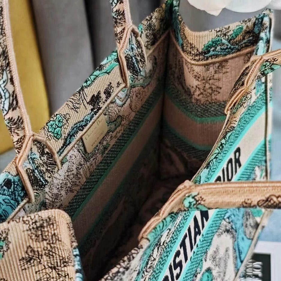 Medium Dior Book Tote