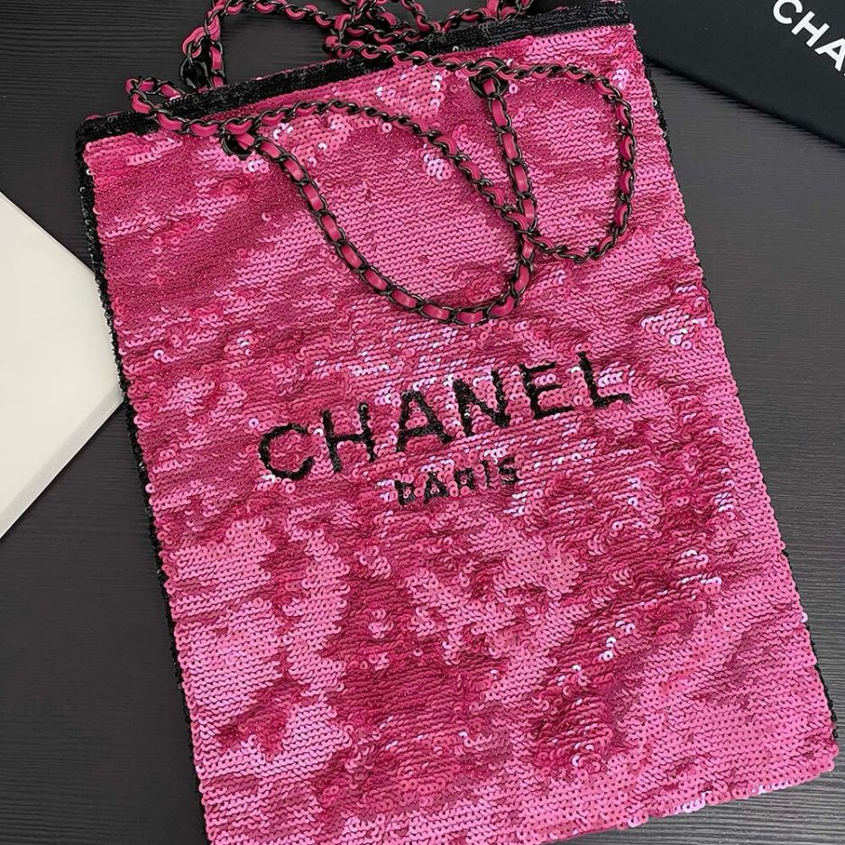 CHANEL SHOPPING BAG