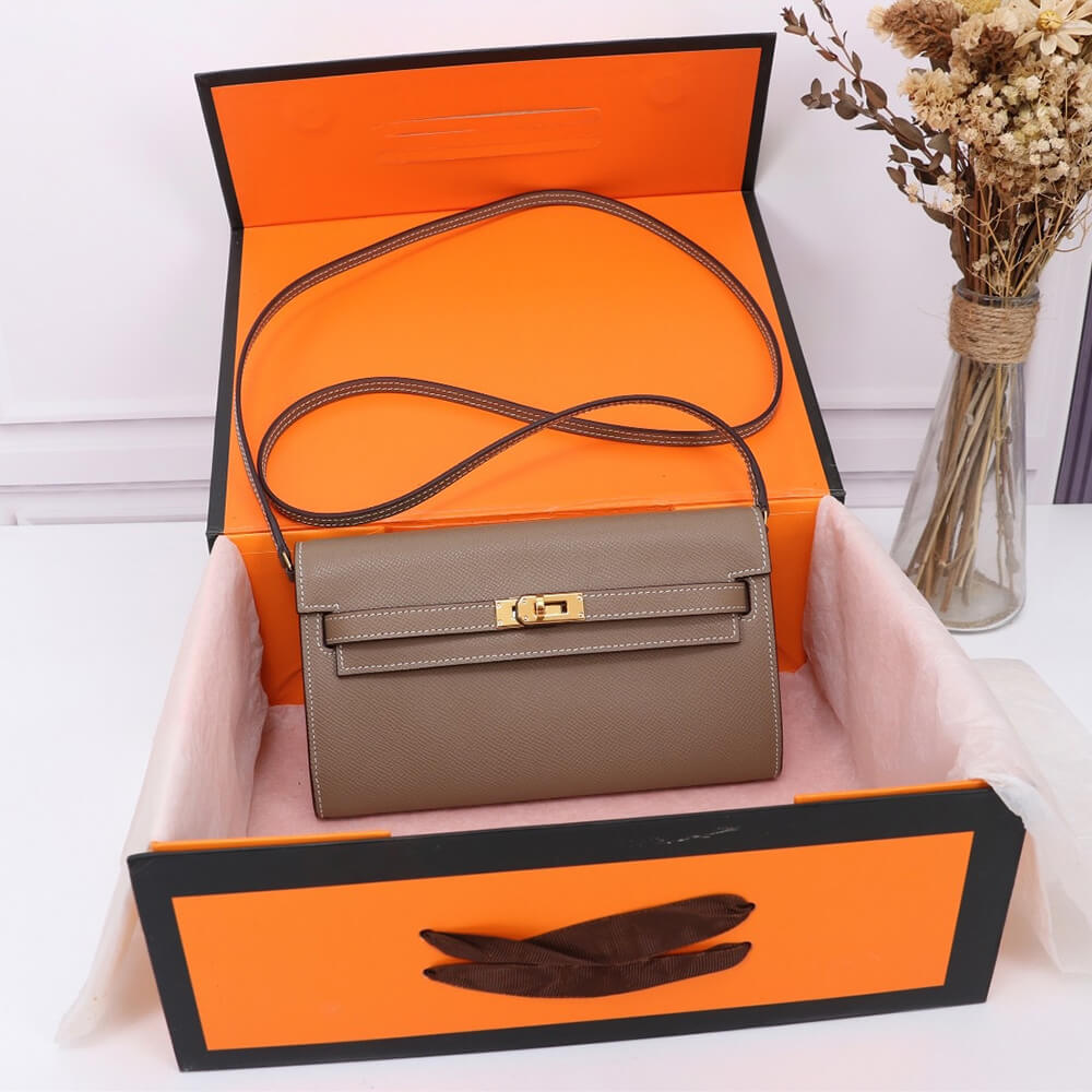 HERMES Kelly Classique To Go wallet
