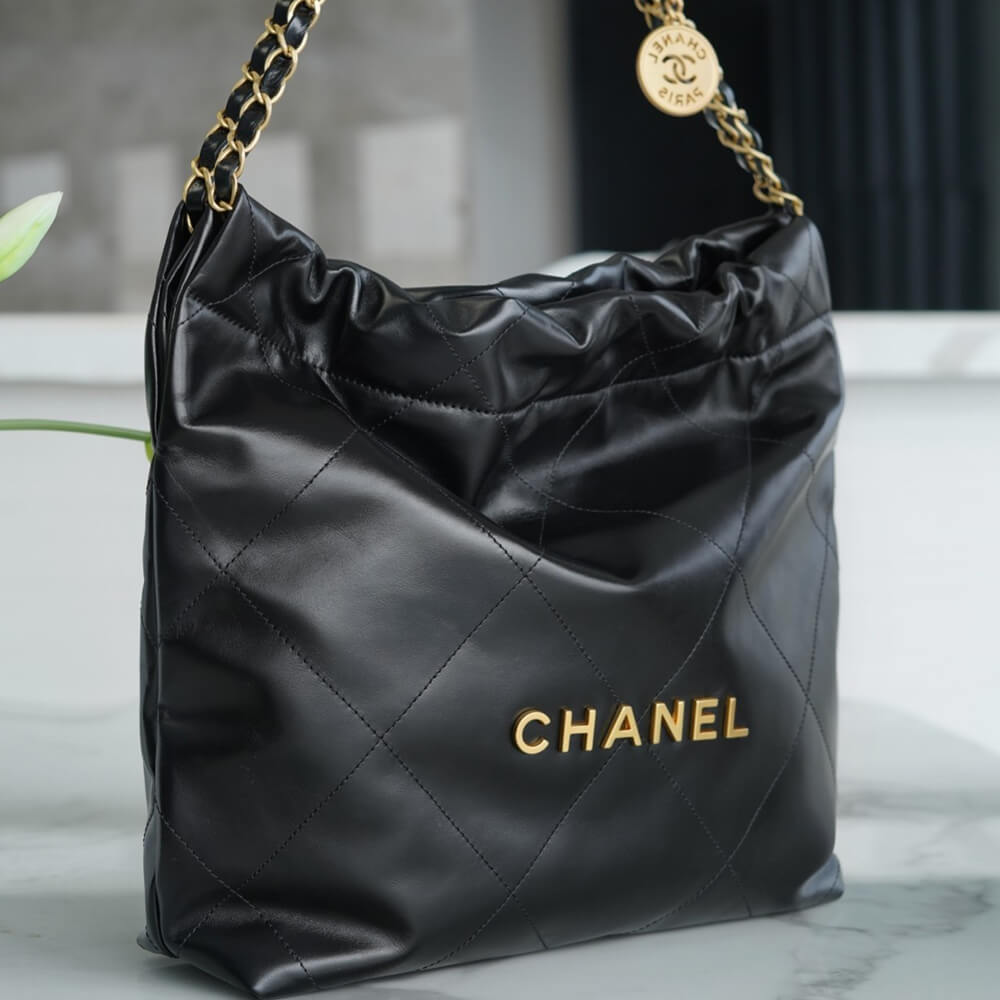 CHANEL 22 HANDBAG