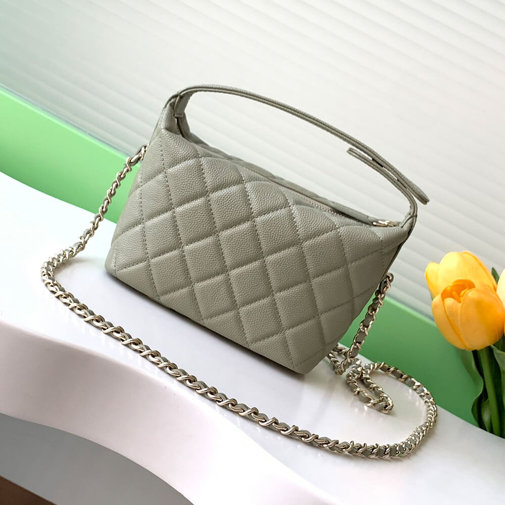 CHANEL 25C hobo bag