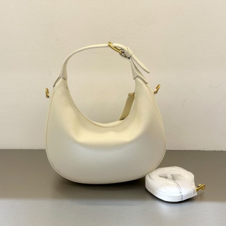 Teen Celine Lulu IN SUPPLE GRAINED CALFSKIN