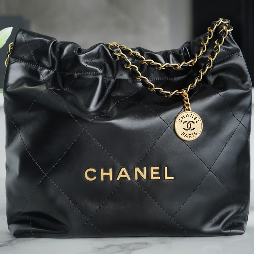 CHANEL 22 HANDBAG