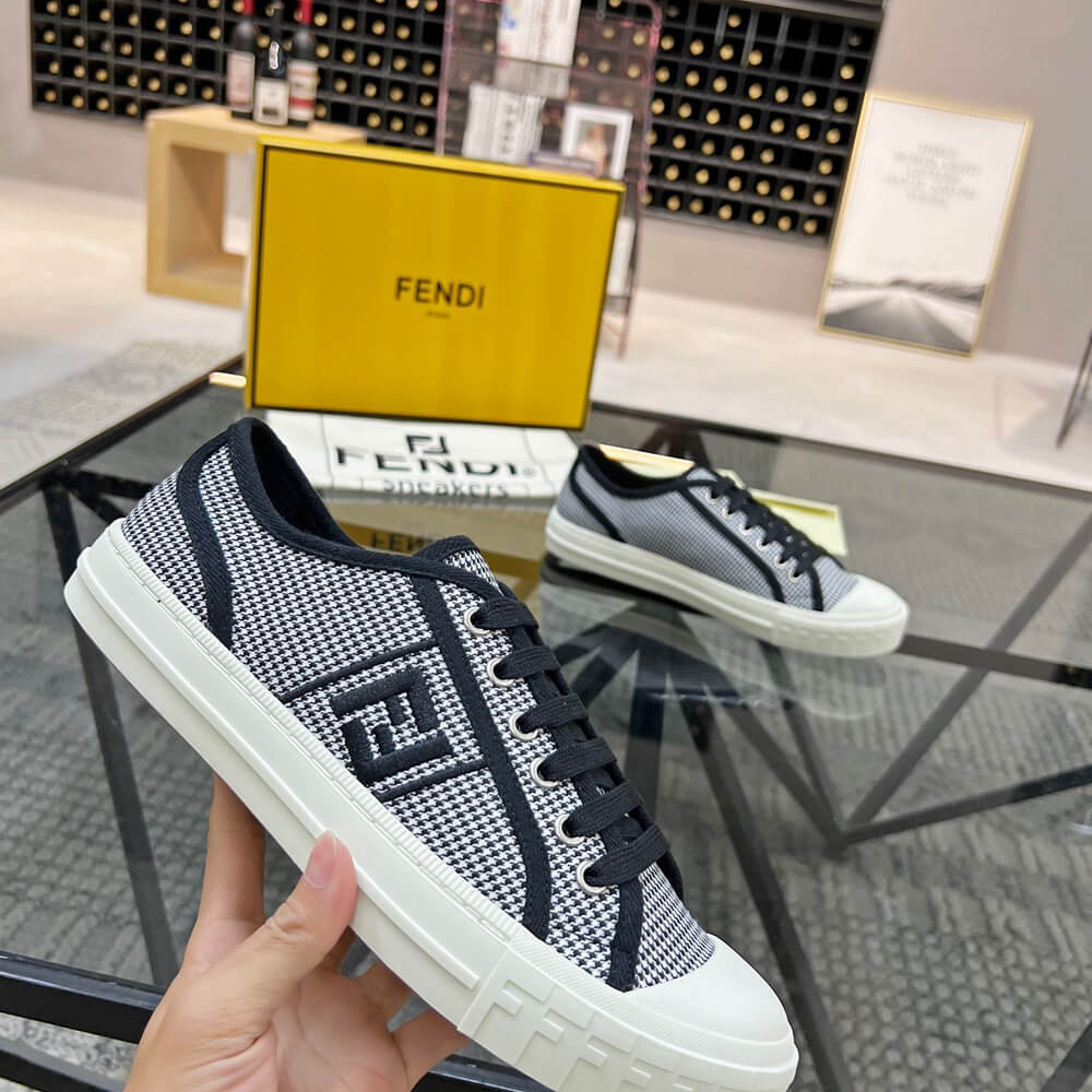 Fendi Domino