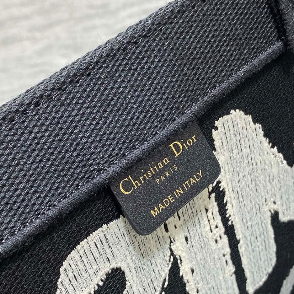 Medium Dior Book Tote