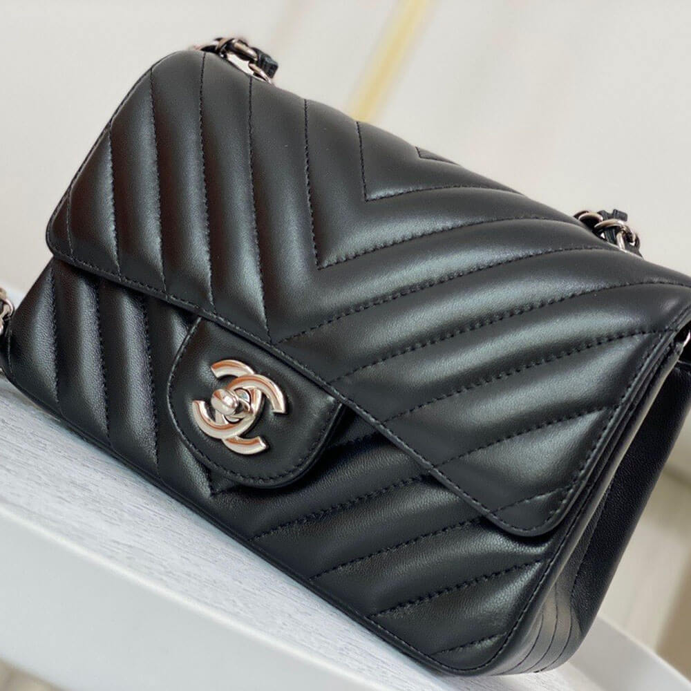Chanel Classic Chevron mini Flap