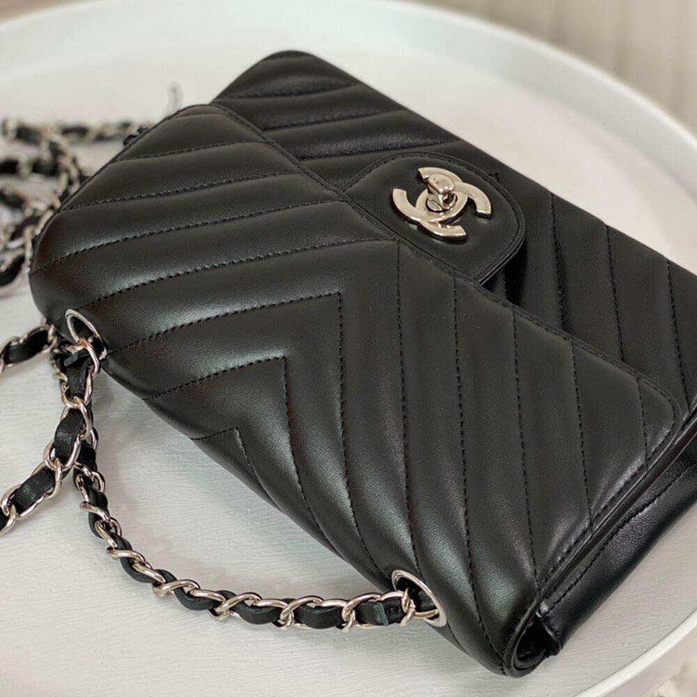 Chanel Classic Chevron mini Flap