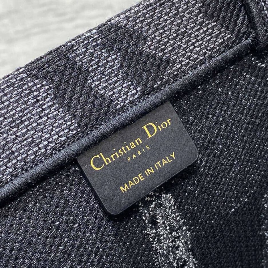 Medium Dior Book Tote