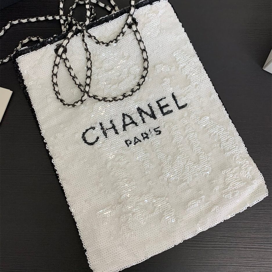 CHANEL SHOPPING BAG