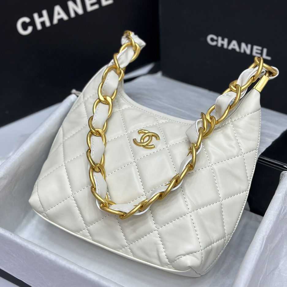 CHANEL SMALL HOBO BAG