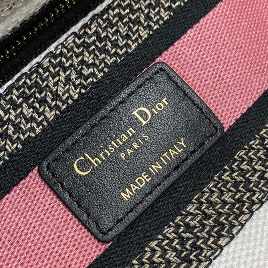 Dior Medium Lady D-Lite Bag