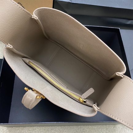 YSL le 5 a 7 supple small