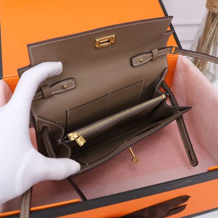 HERMES Kelly Classique To Go wallet
