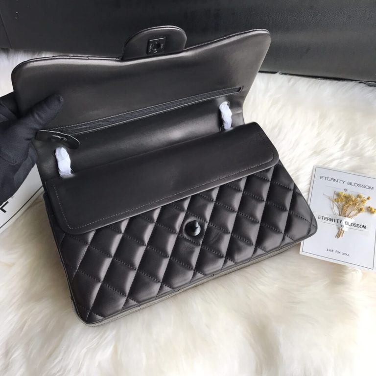 CHANEL LARGE CLASSIC HANDBAG(High-end grade)