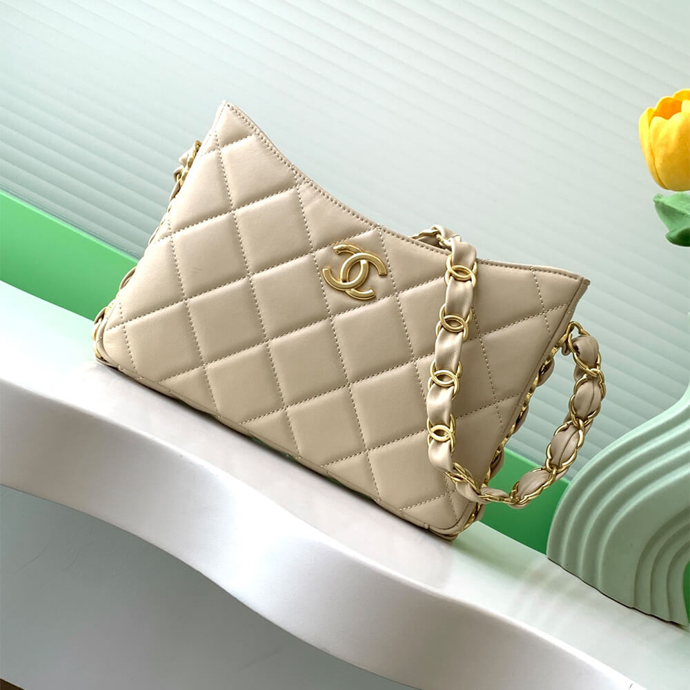 CHANEL Hippie Bag