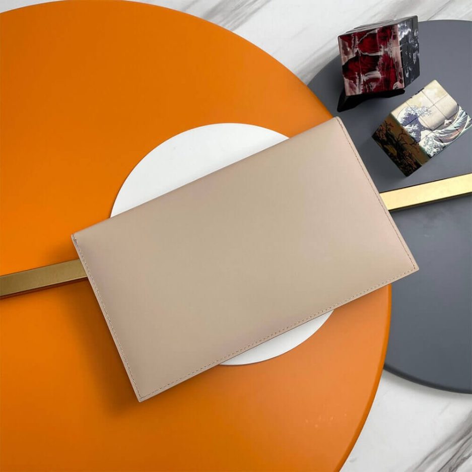 YSL UPTOWN POUCH IN GRAIN DE POUDRE EMBOSSED LEATHER