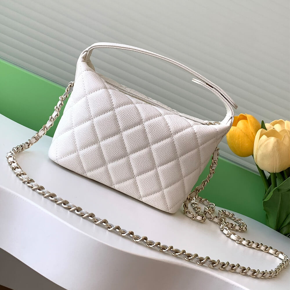 CHANEL 25C hobo bag