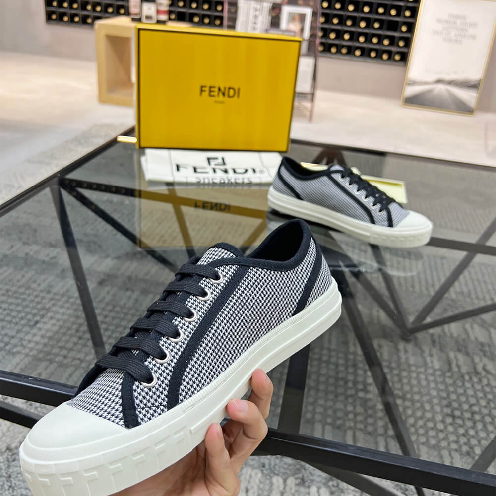 Fendi Domino