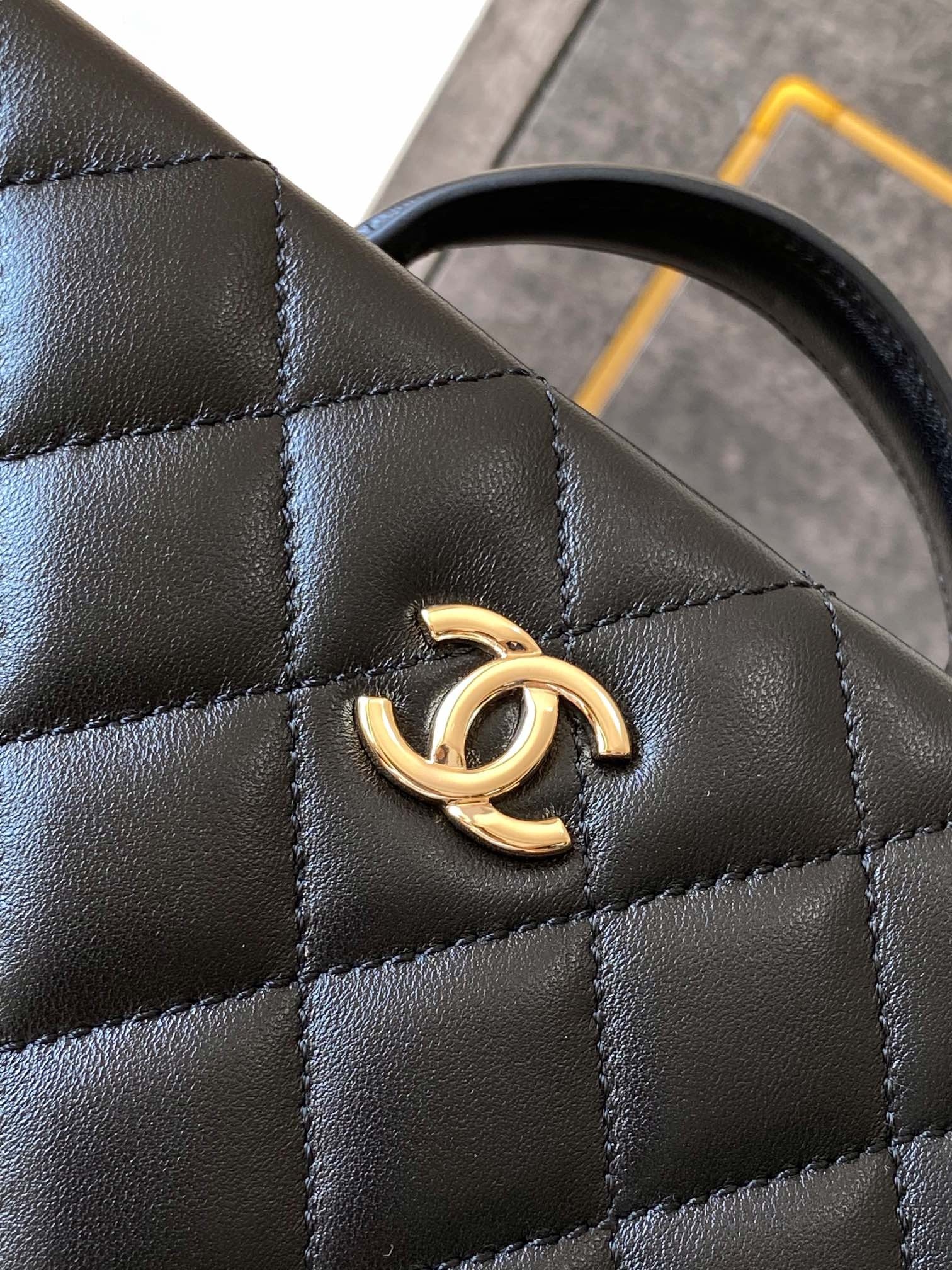 Chanel Small box bag(HIGH-END GRADE)