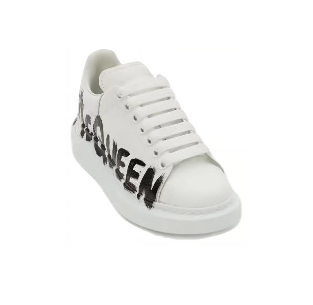Alexander McQueen Oversized Graffiti White Black