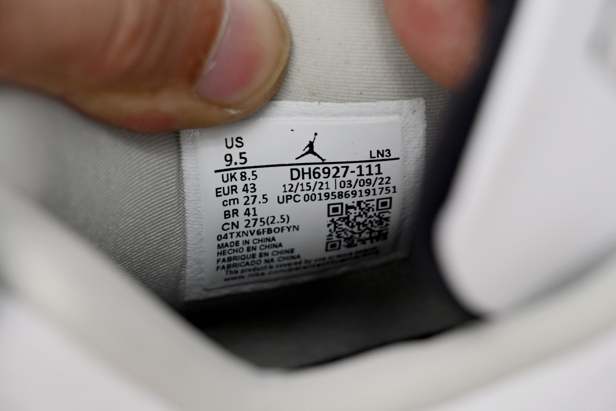 Air Jordan 4 Military Black DH6927-111