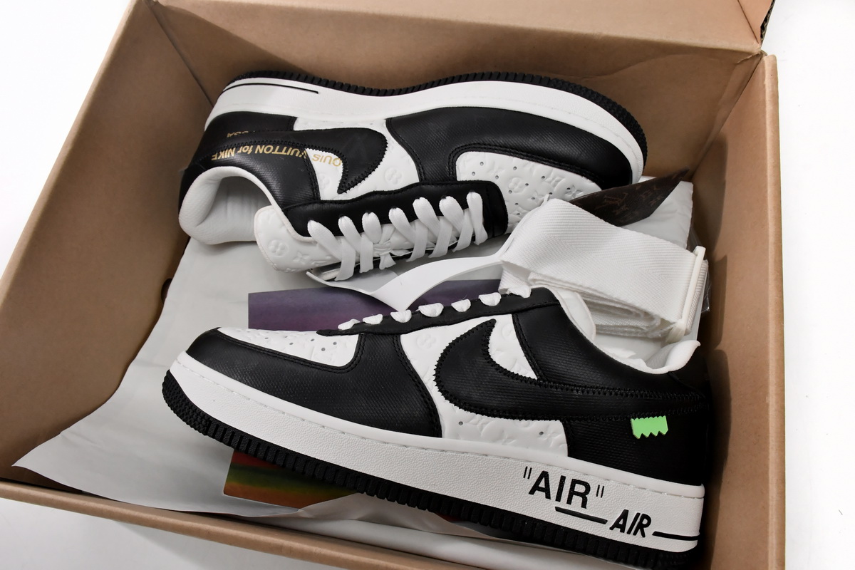 LOUIS VUITTON x Nike Air Force 1 Black White 7108-8