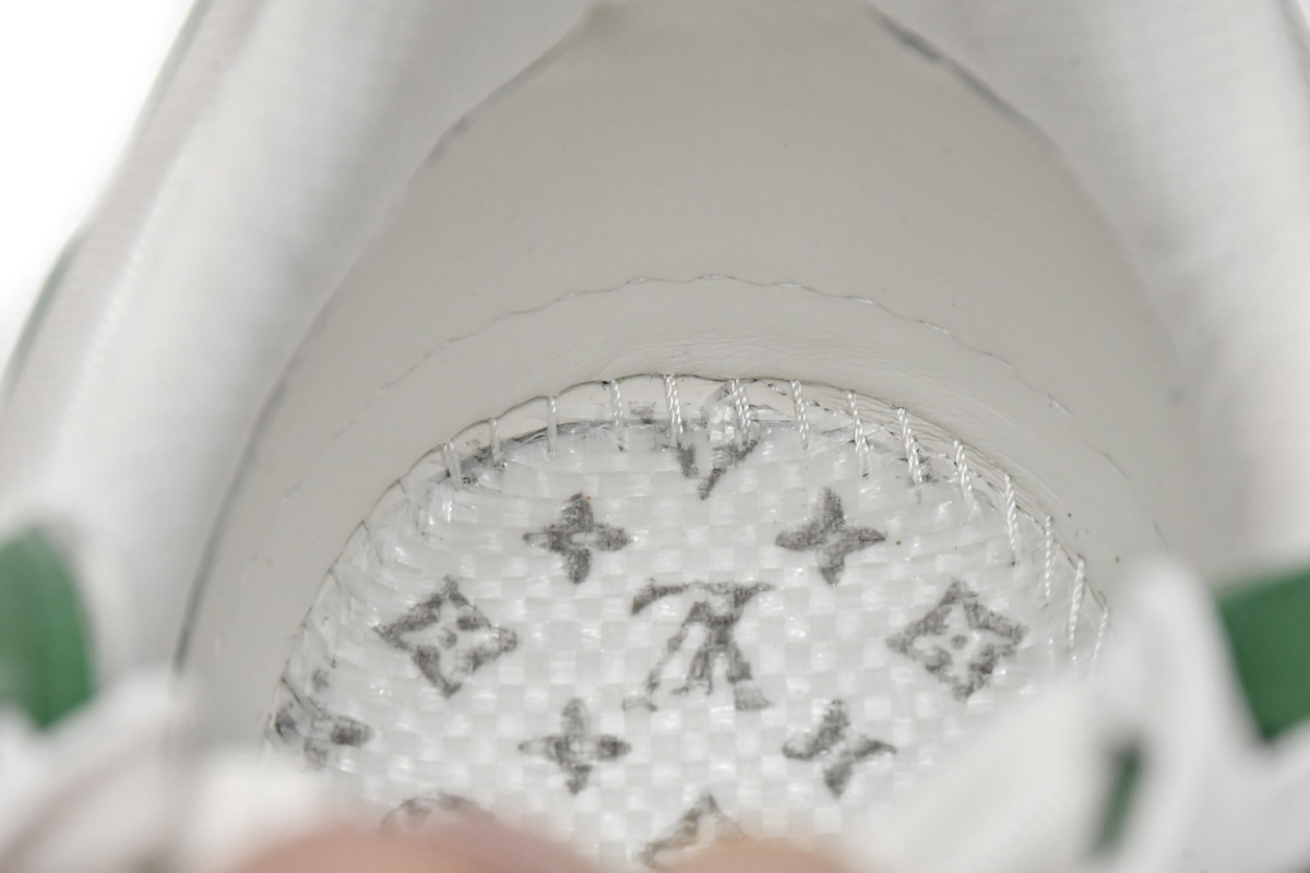 LOUIS VUITTON Trainer Green Cloth Surface VL1201