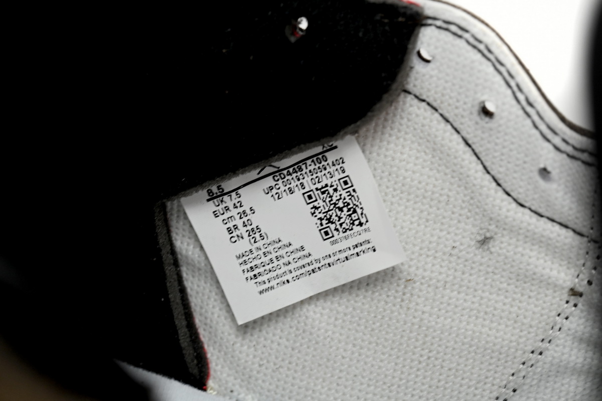 Air Jordan 1 Retro High Travis Scott CD4487-100