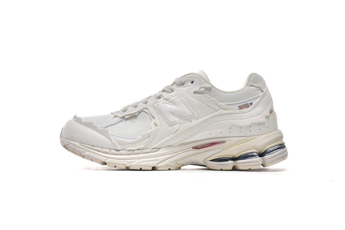 New Balance 2002R Protection Pack - Sea Salt M2002RDC
