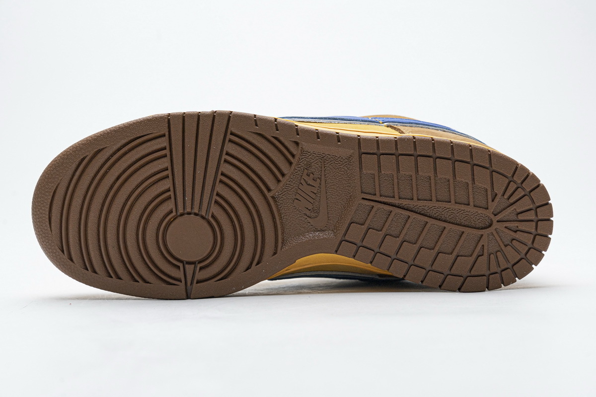 Nike SB Dunk Low Newcastle Brown Ale 313170-741