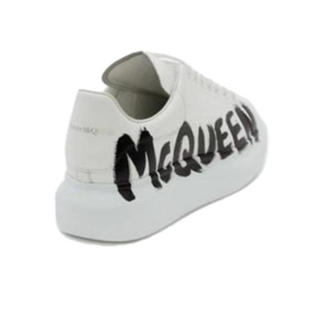 Alexander McQueen Oversized Graffiti White Black