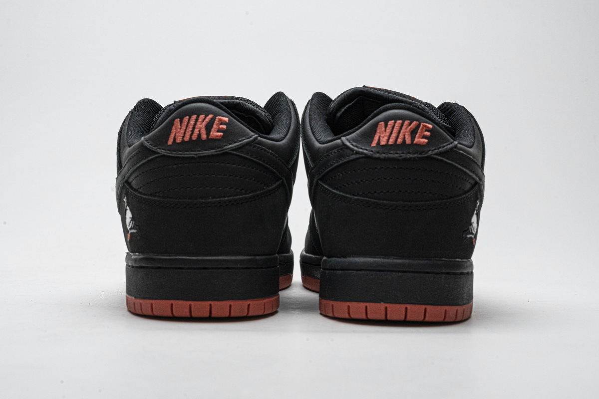 Nike SB Dunk Low Black Pigeon 883232-008