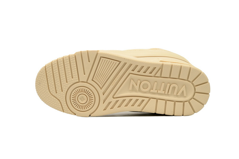 LOUIS VUITTON Trainer Beige