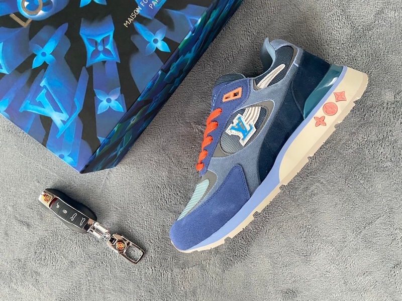 LOUIS VUITTON Run Away Sea Blue