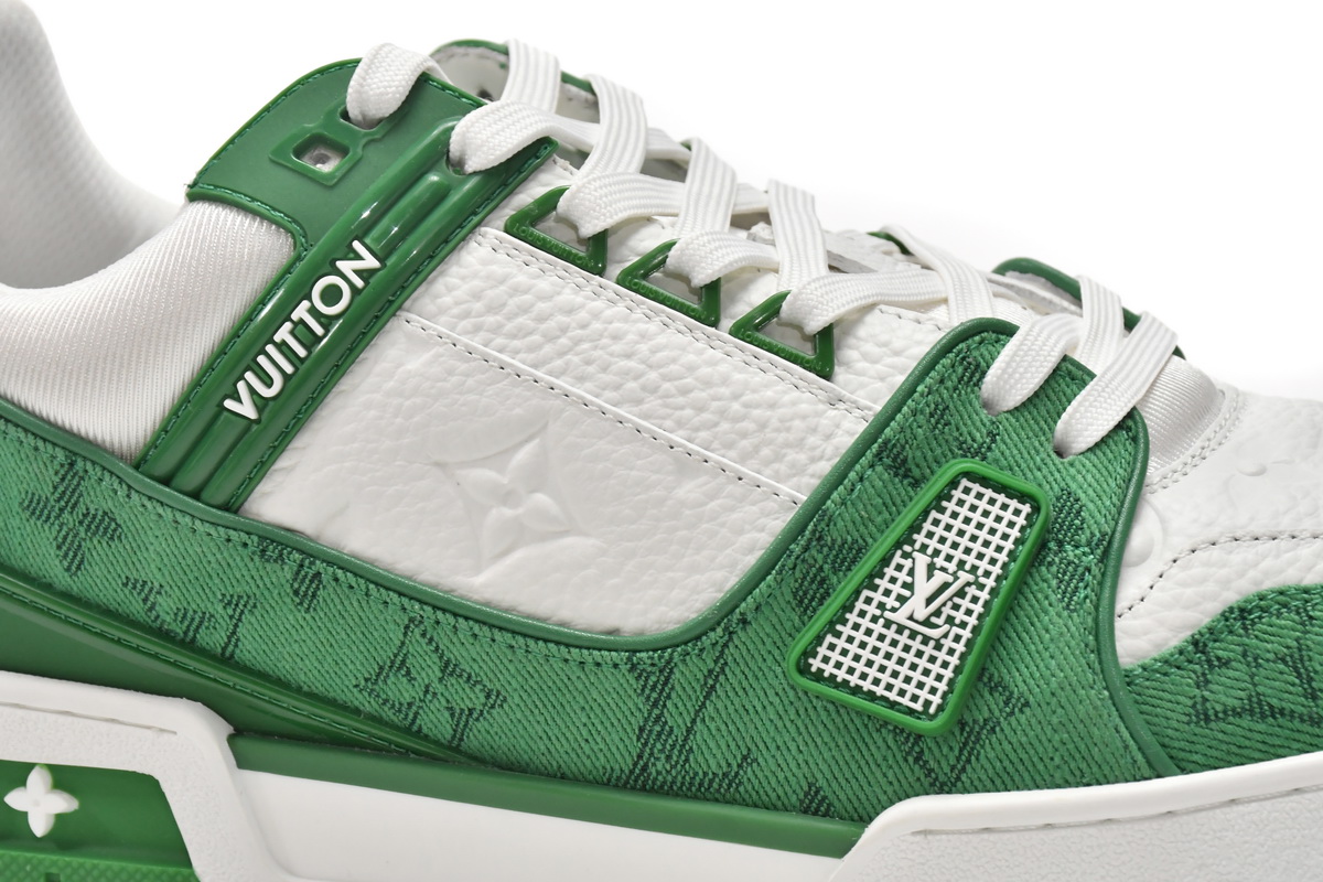 LOUIS VUITTON Trainer Green Cloth Surface VL1201
