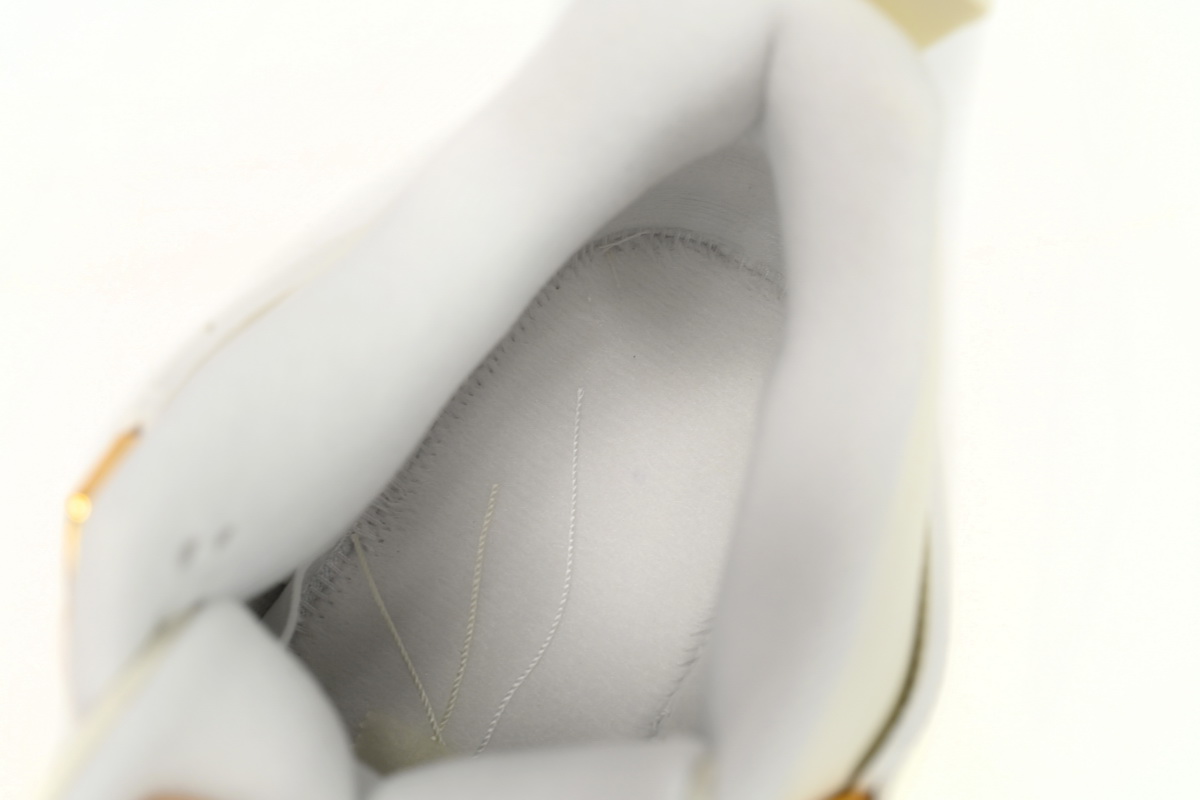 Air Jordan 4 Sail Metallic Gold AQ9129-170