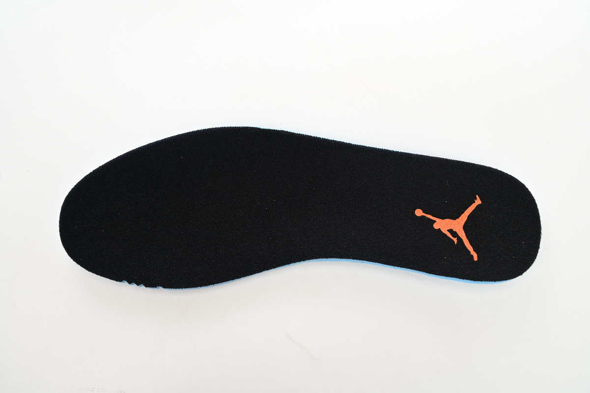 Air Jordan 12 WMNS Brilliant Orange FD9101-081