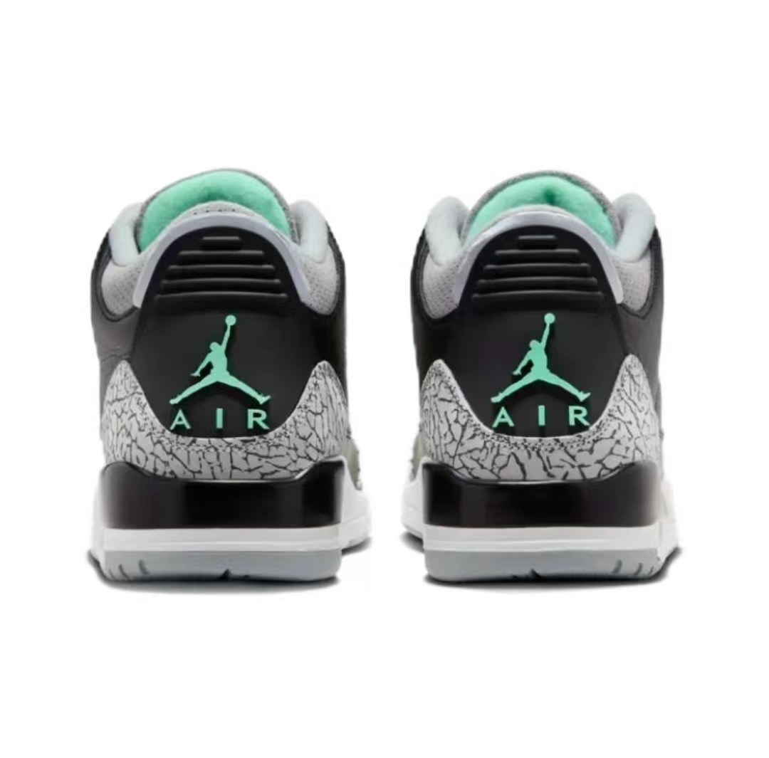 Air Jordan 3 Retro Green Glow CT8523-031